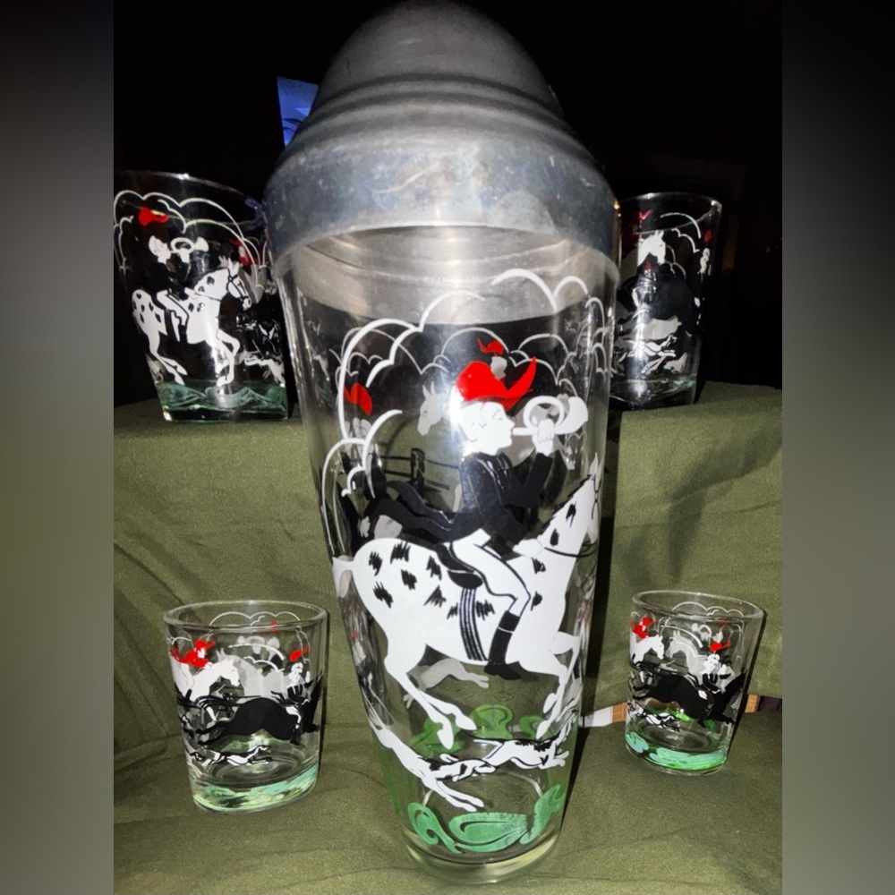 Vintage 1950s Hazel-Atlas "Tally Ho" Fox Hunt Cocktail Shaker & 4 Shot glasses